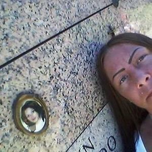 Meet your Posher, Petra